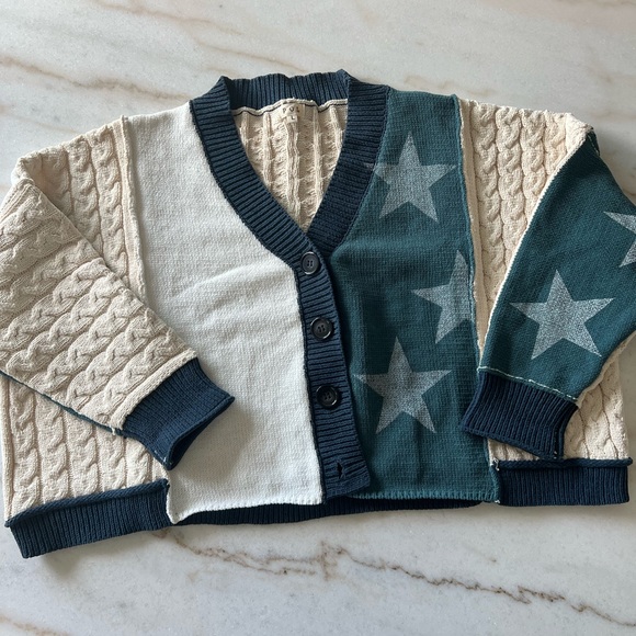 POL Sweaters - POL - Worn once like new 💚 cropped cardigan, size large